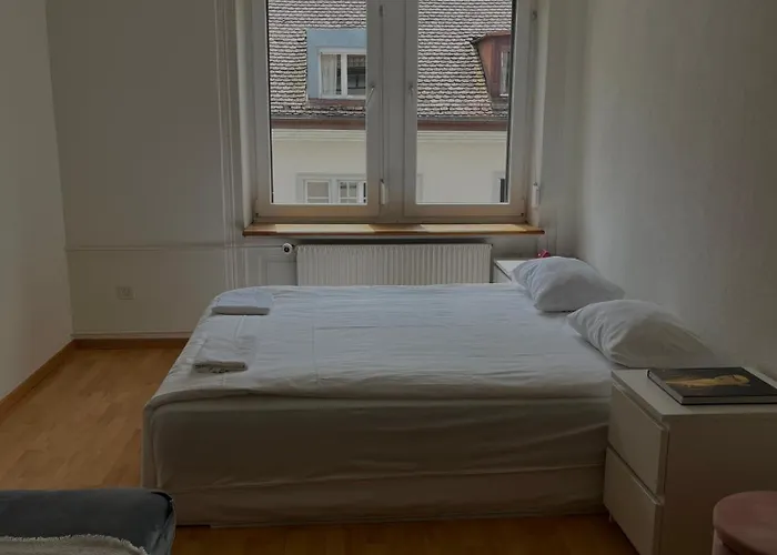 Stay- Helvetia Platz * Zurych